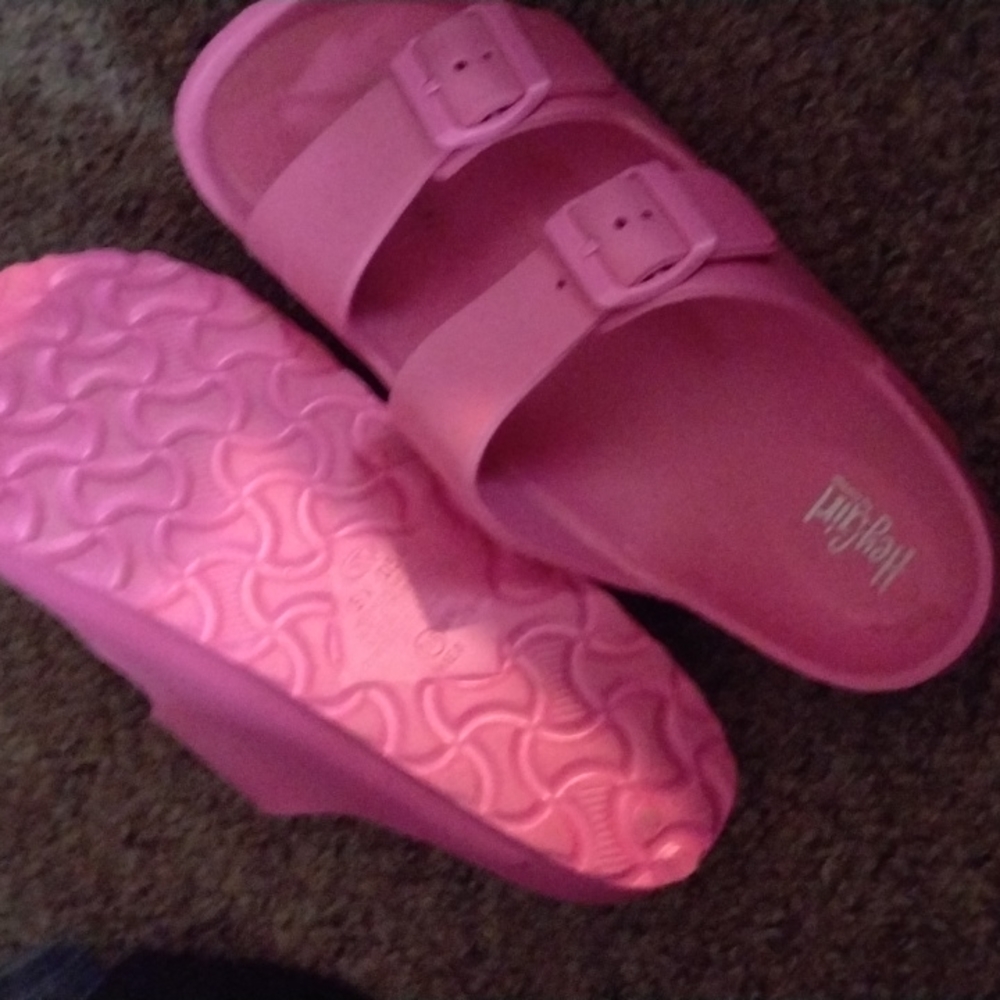 Women's pink size 8 slip on Corky's sandals-055c